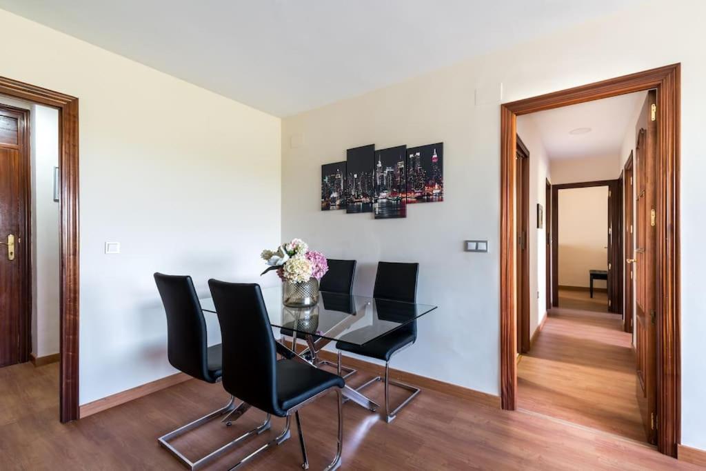Miraflores Luxury Suites Siviglia Esterno foto